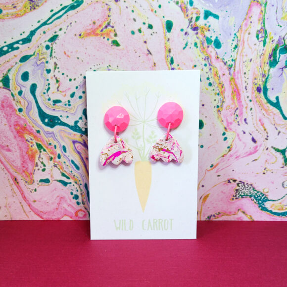 Raspberry Ripple Snowdrop Dangle - Image 4