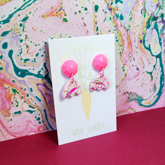 Raspberry Ripple Snowdrop Dangle - Image 5
