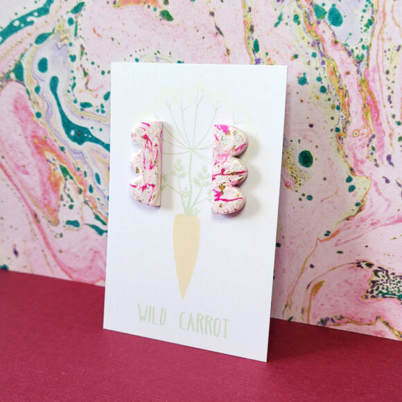 Raspberry Ripple Wavy Vertical Stud - Image 4