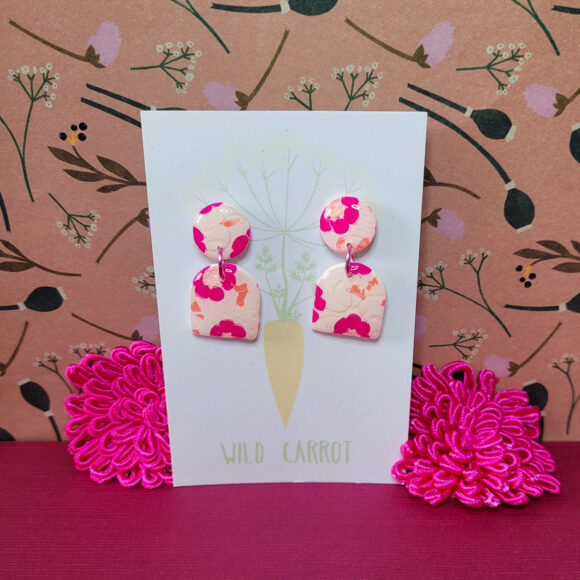 Flower Power Small Arch Dangle - Image 4
